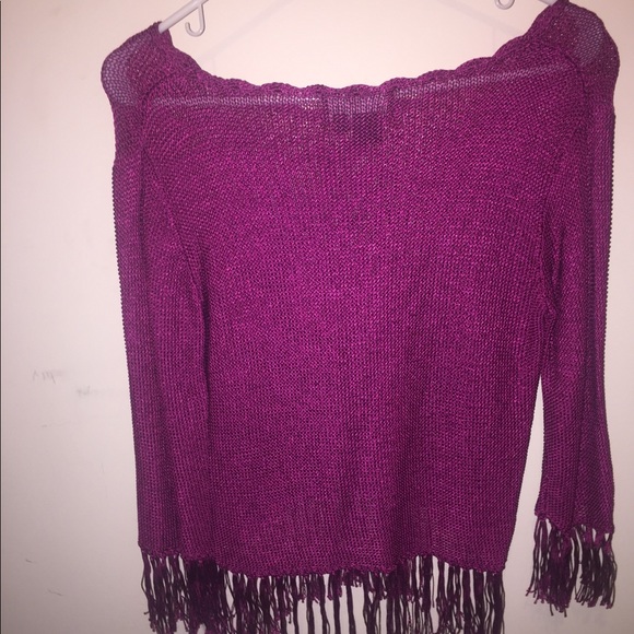 Fringe Bottom Knit Crop Top - Picture 2 of 3